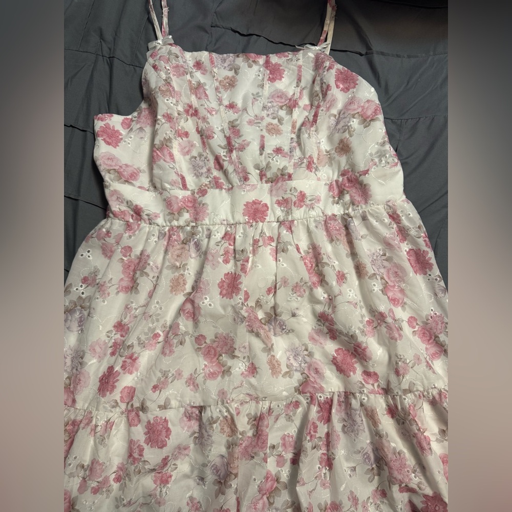 NWT ARULA Pink and White Floral Dress